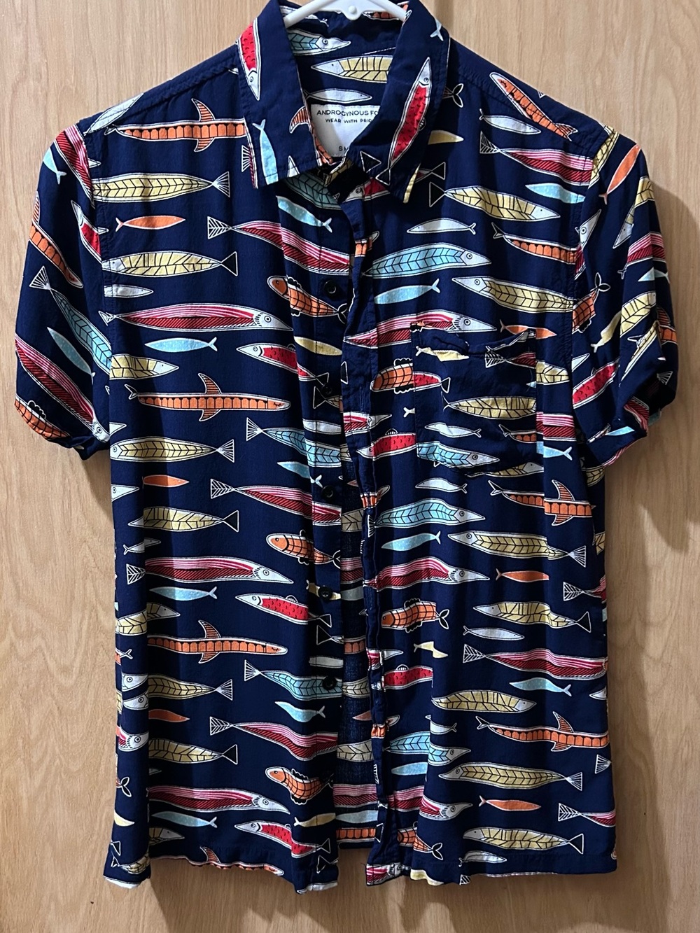 Androgynous Fox The Upstreamer Fish-Print Short-Sleeve Button-Down Shirt